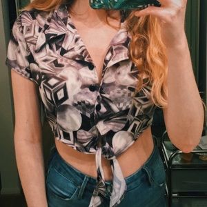 VINTAGE pattern crop top